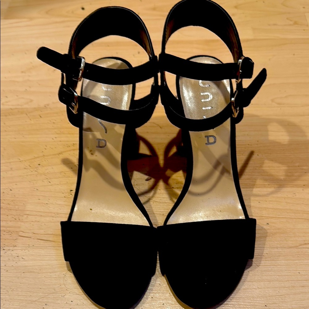 Elegant Black suede Women's Sandals